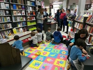 Cuenta cuentos Librería Paulinas, Granada. 21-dic-19